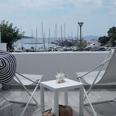Aqua Marine Hotel Neos Marmaras Eksteriør billede