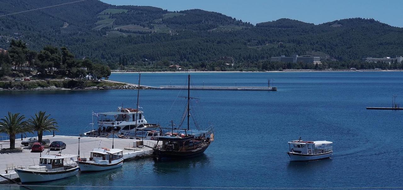 Aqua Marine Hotel Neos Marmaras Eksteriør billede