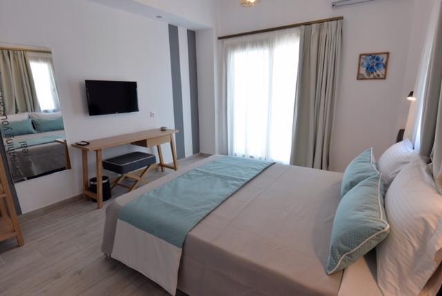 Aqua Marine Hotel Neos Marmaras Eksteriør billede